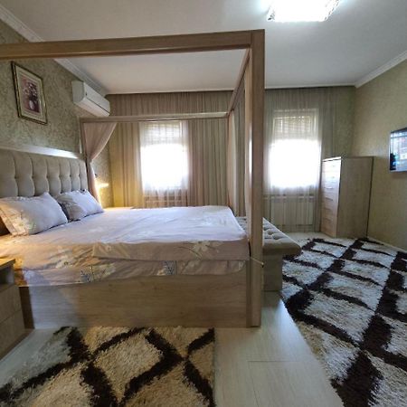Hi-Tech Apartment In City Center Tashkent Ngoại thất bức ảnh