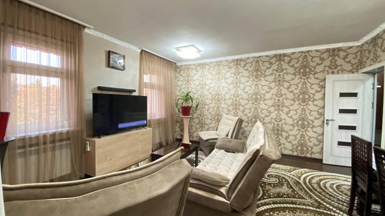 Hi-Tech Apartment In City Center Tashkent Ngoại thất bức ảnh
