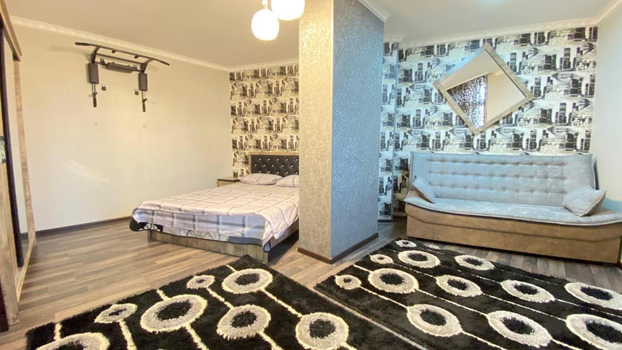 Hi-Tech Apartment In City Center Tashkent Ngoại thất bức ảnh