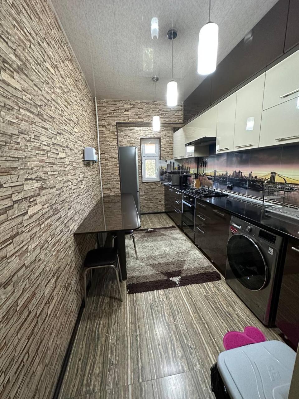 Hi-Tech Apartment In City Center Tashkent Ngoại thất bức ảnh